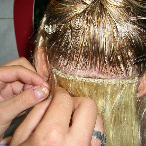 Способ наращивания волос на косичку